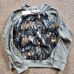 Evy's Tree Joy crewneck